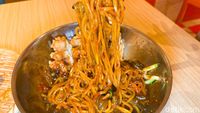 Cicip Jjajangmyeon hingga Gimmari di Resto Korea Milik Nagita Slavina