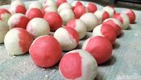 Onde-onde Merah Putih di Pasuruan Semarakan HUT ke-79 RI