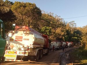 Pertamina Salurkan BBM ke Labuan Bajo dengan Distribusi Khusus Imbas Jalan Rusak