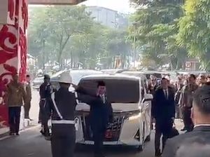 Salam Hormat Prabowo Saat Hadiri Sidang Tahunan MPR