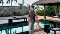 7 Gaya Unik dan Stylish Shaloom Razade Anak Wulan Guritno Jadi Bridesmaid
