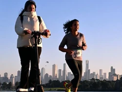 Warga Marah, Skuter Listrik Haram di Melbourne