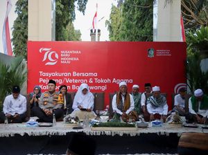 Gelora Semangat Perjuangan pada tasyakuran HUT ke-79 RI di Banyuwangi Gelora Semangat Perjuangan pada tasyakuran HUT ke-79 RI di Banyuwangi