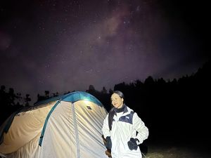 Yura Yunita Naik Gunung Prau, Aku Iri Yura!