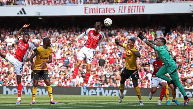 Soccer Football - Premier League - Arsenal v Wolverhampton Wanderers - Emirates Stadium, London, Britain - August 17, 2024 Arsenal's Kai Havertz scores their first goal REUTERS/Ian Walton EDITORIAL USE ONLY. NO USE WITH UNAUTHORIZED AUDIO, VIDEO, DATA, FIXTURE LISTS, CLUB/LEAGUE LOGOS OR 'LIVE' SERVICES. ONLINE IN-MATCH USE LIMITED TO 120 IMAGES, NO VIDEO EMULATION. NO USE IN BETTING, GAMES OR SINGLE CLUB/LEAGUE/PLAYER PUBLICATIONS. PLEASE CONTACT YOUR ACCOUNT REPRESENTATIVE FOR FURTHER DETAILS..