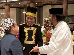 Cak Imin Unggah Momen Akrab dengan Jokowi-Paloh di Istana Negara IKN Cak Imin Unggah Momen Akrab dengan Jokowi-Paloh di Istana Negara IKN