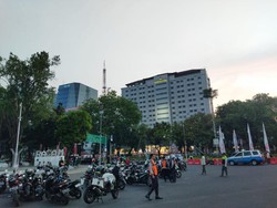 Upacara Selesai, Dishub Gembosi Motor Parkir Seberang Istana Merdeka