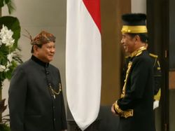 Heboh Reshuffle di Hari Senin yang Disebut Bersih-bersih Lebih Awal