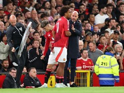 Ternyata Erik ten Hag Tak Mau Datangkan Joshua Zirkzee