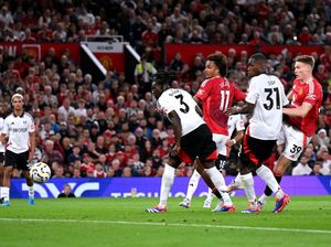 Momen Debut Joshua Zirkzee di MU: Masuk, Main, Menang