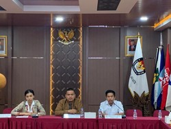 Temuan KPU Jakarta soal KTP Tak Penuhi Syarat: Buram-Tak Sesuai Identitas