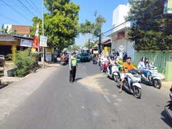 Tertabrak Truk Tronton di Cendono Kudus, Wanita Pemotor Tewas