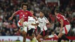 Momen Debut Joshua Zirkzee di MU: Masuk, Main, Menang
