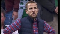 Bomber Bayern Munich Harry Kane, yang masih saja apes dengan urusan trofi, juga tidak absen kena ledek! Foto: dok. Internet/X (Twitter)