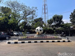 Tambah RTH, Pemkot Malang Bangun Monumen Bola