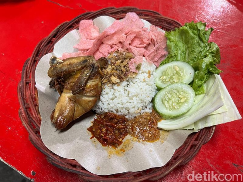Nikmatnya Nasi Uduk Remaja H.Toha, Sejak 1970an di Cikini