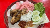 10 Tempat Makan Nasi Uduk Enak yang Buka Malam sampai Dini Hari