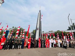 Peringati HUT Ke-79 RI, Warga Bogor Doa Lintas Agama di Tugu Kujang