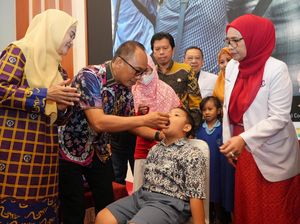 Pj Gubernur-Bunda PAUD Sulsel Canangkan Pemberian Vaksin Polio untuk 100 Anak Pj Gubernur-Bunda PAUD Sulsel Canangkan Pemberian Vaksin Polio untuk 100 Anak