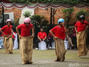 30+ Ide Kegiatan HUT ke-80 RI di Kantor: Lomba, Pohon Harapan, Bendera Mini 30+ Ide Kegiatan HUT ke-80 RI di Kantor: Lomba, Pohon Harapan, Bendera Mini
