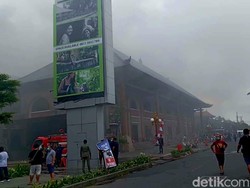 Siang Mencekam di Ubud, Pasar di Tengah Kota Terbakar
