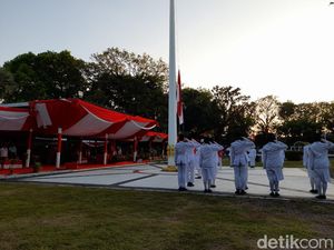 Pj Gubernur Sulsel Pimpin Upacara Penurunan Bendera, Serukan Semangat Berkarya Pj Gubernur Sulsel Pimpin Upacara Penurunan Bendera, Serukan Semangat Berkarya