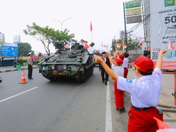 Pawai Tank Meriahkan HUT ke-79 RI di Tangsel