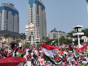 Video: Massa Aksi Bela Palestina Bubar, Jl Medan Merdeka Selatan Dibuka