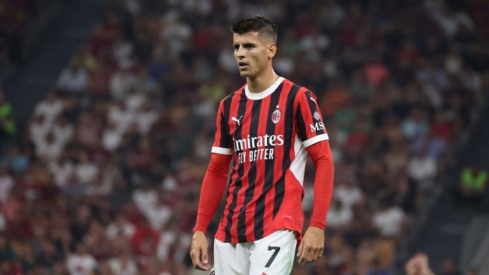 MILAN, ITALY - AUGUST 17: Alvaro Morata of AC Milan looks on during the Serie A match between AC Milan and Torino at Stadio Giuseppe Meazza on August 17, 2024 in Milan, Italy. (Photo by Giuseppe Cottini/AC Milan via Getty Images)