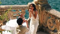 Potret Romantis Amanda Rawles Dilamar Kekasih di Italia Usai 7 Tahun Pacaran