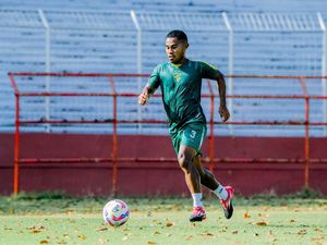 Liga 1: Ardi Idrus Siap Gantikan Peran Catur Pamungkas yang Cedera Liga 1: Ardi Idrus Siap Gantikan Peran Catur Pamungkas yang Cedera