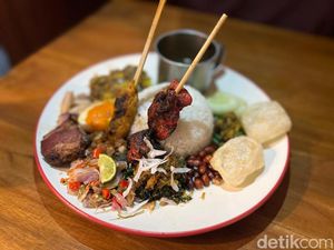 5 Nasi Campur Bali Halal Berlauk Ayam hingga Cumi di Jakarta 5 Nasi Campur Bali Halal Berlauk Ayam hingga Cumi di Jakarta