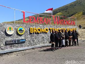 3 Spot Wisata Bromo Balik ke Nama Lokal: Bukit Teletubbies, Cinta, Kingkong 3 Spot Wisata Bromo Balik ke Nama Lokal: Bukit Teletubbies, Cinta, Kingkong