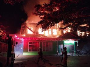 Kantor Kemenag Bandar Lampung Terbakar, Dokumen-Arsip Ludes Kantor Kemenag Bandar Lampung Terbakar, Dokumen-Arsip Ludes