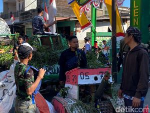 Kemeriahan Karnaval Kemerdekaan di Cicalengka Bandung