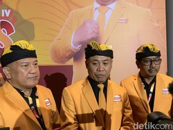 Kelakar Lolak Dukung Setengah jika Bukan Koster yang Direkomendasikan PDIP