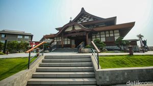 Ada Bangunan Jepang di PIK, Ternyata Wisata Religi