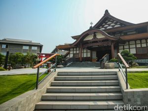 Ada Bangunan Jepang di PIK, Ternyata Wisata Religi