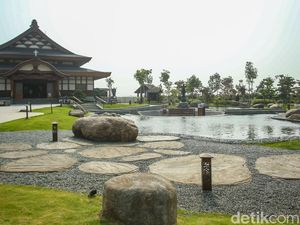 Melihat Taman Bernuansa Jepang yang Hidden Gem di PIK 2