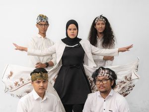 Persembahan Paling Nasionalis dari Remaja Senyum di Hari Kemerdekaan Persembahan Paling Nasionalis dari Remaja Senyum di Hari Kemerdekaan