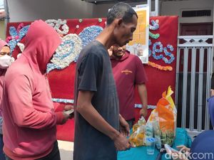 Warga 2 Kelurahan di Palembang Serbu Pasar Murah Bulog, 4 Ton Beras Ludes