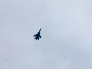 Jet Tempur AS Jatuh ke Laut di California Jet Tempur AS Jatuh ke Laut di California