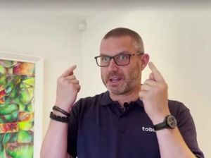 Kacamata Canggih Ini Cocok Buat Orang yang Mau Beli Rumah