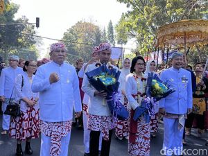 Meriahnya Peringatan Hari Jadi ke-79 Jawa Barat Meriahnya Peringatan Hari Jadi ke-79 Jawa Barat