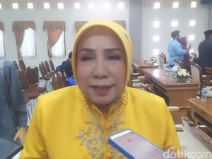 Golkar-Hanura Sepakat Dukung Aziz-Mansyur di Pilkada Kota Magelang Golkar-Hanura Sepakat Dukung Aziz-Mansyur di Pilkada Kota Magelang