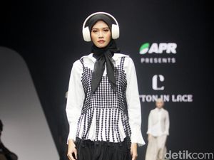 Foto: 10 Kolekasi Kolaborasi Cotton in Lace dengan APR di Muffest 2024 Foto: 10 Kolekasi Kolaborasi Cotton in Lace dengan APR di Muffest 2024