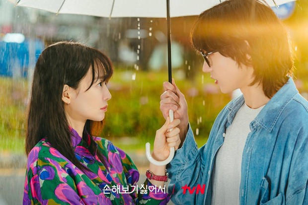 Shin Min Ah dan Kim Young Dae di No Gain No Love/ Foto: instagram.com/ tvn_drama Shin Min Ah dan Kim Young Dae di No Gain No Love/ Foto: instagram.com/tvn_drama