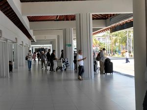 Angkasa Pura I Kerahkan Pegawainya Imbas Ratusan Pekerja APS Mogok Kerja Angkasa Pura I Kerahkan Pegawainya Imbas Ratusan Pekerja APS Mogok Kerja