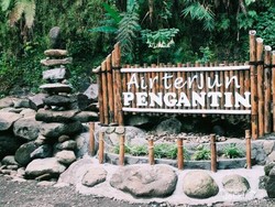 Wisata Air Terjun Pengantin Ngawi, Antara Mitos dan Harapan