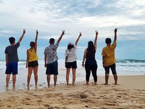 Wisata Pantai Sanggar, Surga Tersembunyi di Tulungagung Wisata Pantai Sanggar, Surga Tersembunyi di Tulungagung